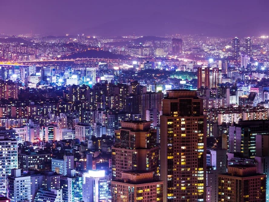 강남 야경 스카이라인 (대표 이미지, 실제 건물과 다릅니다)